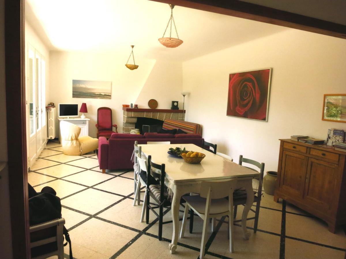 Maison Lumineuse Et Spacieuse Avec Jardin Arbore La Valette-du-Var Dış mekan fotoğraf